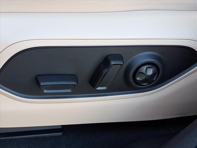 new 2025 Jeep Grand Cherokee car, priced at $43,570