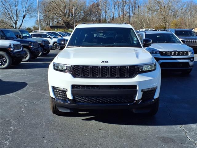 new 2025 Jeep Grand Cherokee L car, priced at $45,450