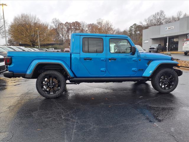 new 2025 Jeep Gladiator car, priced at $39,945