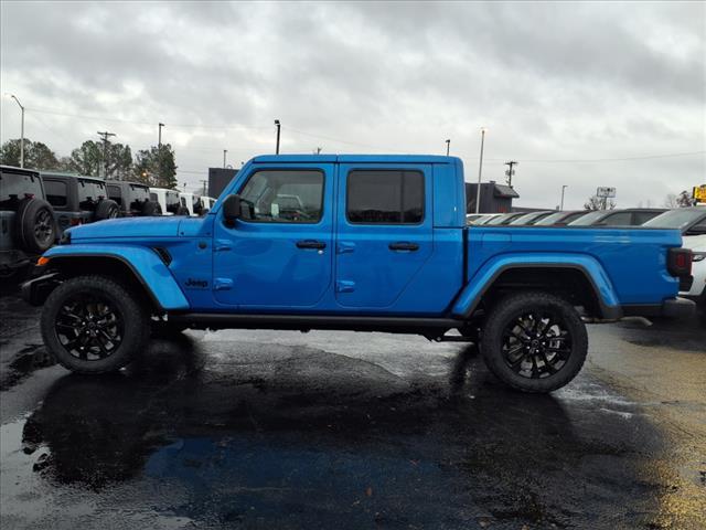 new 2025 Jeep Gladiator car, priced at $39,945