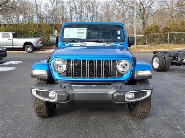 new 2024 Jeep Gladiator car, priced at $46,429