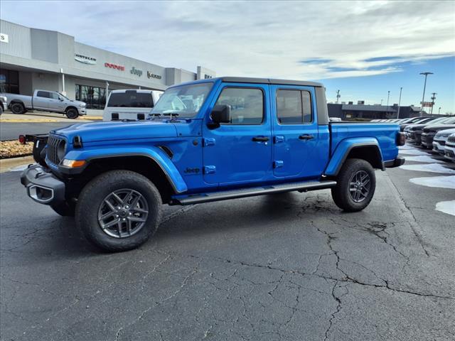 new 2024 Jeep Gladiator car, priced at $46,429