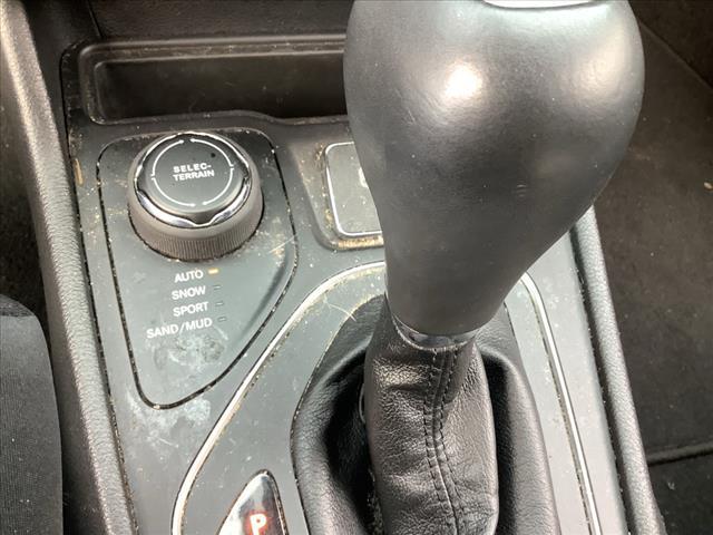 used 2020 Jeep Cherokee car, priced at $18,250