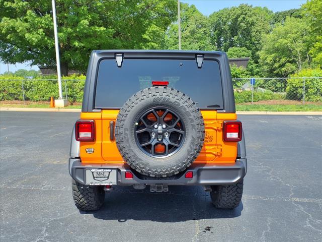 new 2025 Jeep Wrangler car, priced at $47,044