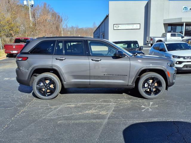 new 2025 Jeep Grand Cherokee car, priced at $38,351