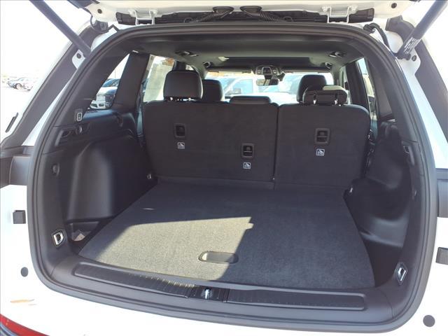 new 2025 Jeep Grand Cherokee car, priced at $42,409