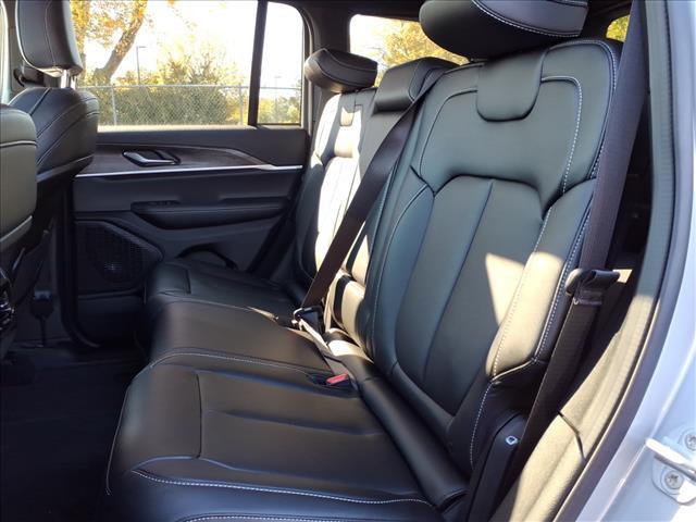 new 2025 Jeep Grand Cherokee car, priced at $43,929