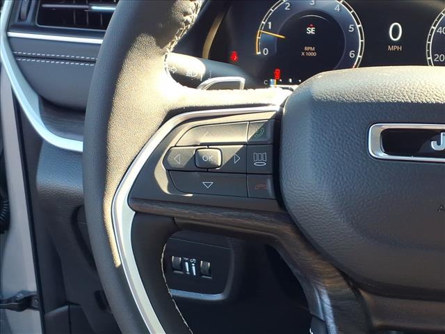 new 2025 Jeep Grand Cherokee car, priced at $43,929