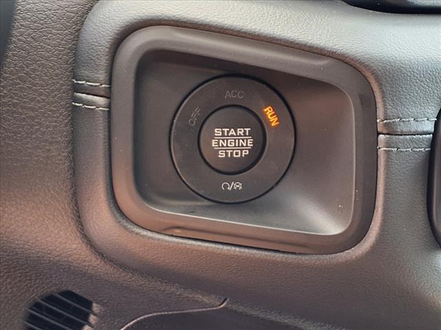 new 2025 Jeep Gladiator car, priced at $42,696
