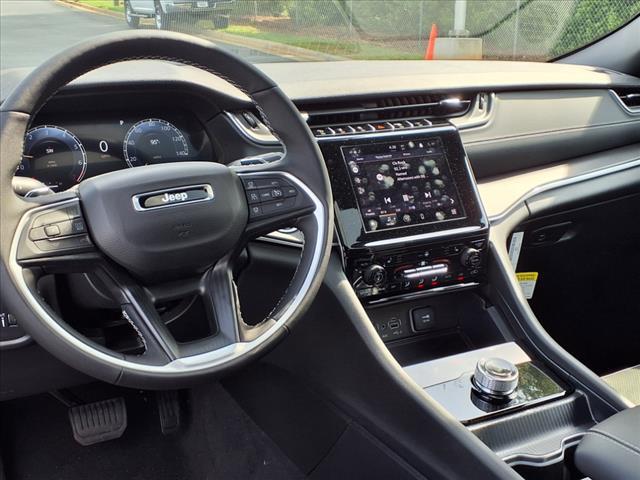 new 2025 Jeep Grand Cherokee car, priced at $35,974