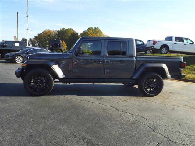 new 2024 Jeep Gladiator car, priced at $45,870