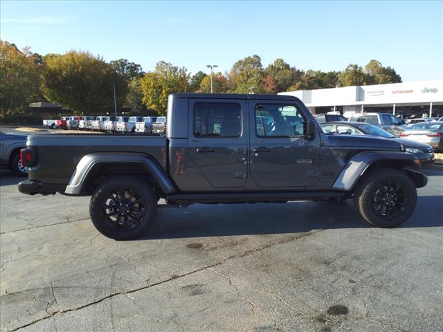 new 2024 Jeep Gladiator car, priced at $45,870