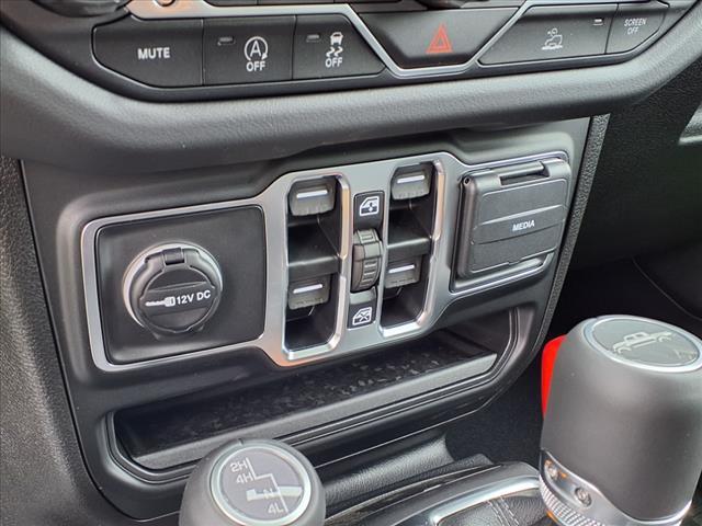 new 2025 Jeep Gladiator car, priced at $42,696