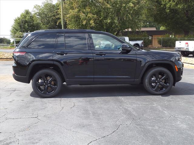 new 2024 Jeep Grand Cherokee car, priced at $39,933