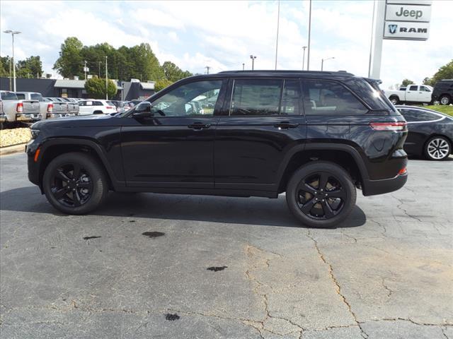 new 2024 Jeep Grand Cherokee car, priced at $39,933