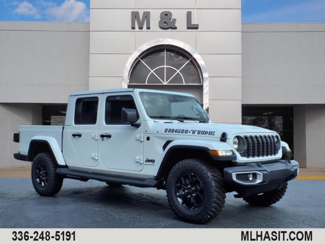 new 2025 Jeep Gladiator car, priced at $42,160