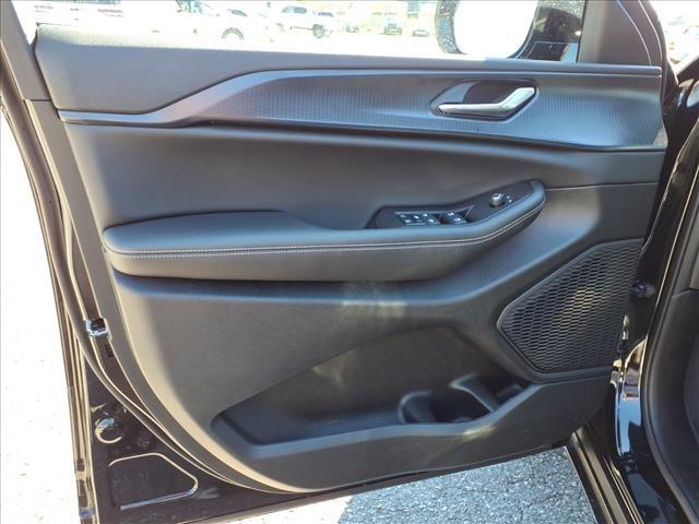 new 2025 Jeep Grand Cherokee L car, priced at $39,165