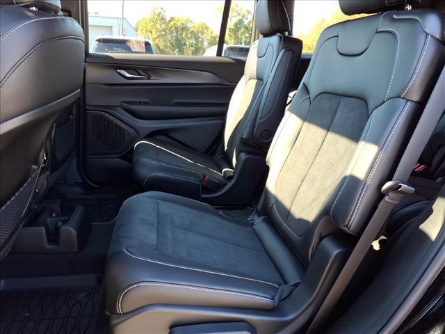 new 2025 Jeep Grand Cherokee L car, priced at $39,165