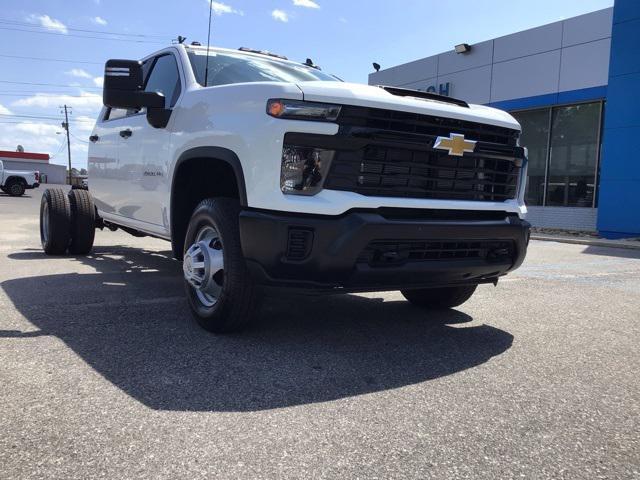 new 2025 Chevrolet Silverado 3500 car, priced at $60,543