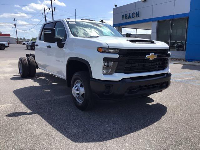 new 2025 Chevrolet Silverado 3500 car, priced at $60,543