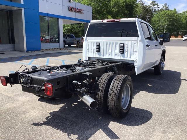 new 2025 Chevrolet Silverado 3500 car, priced at $60,543
