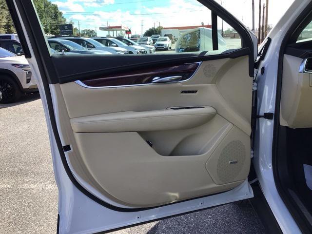 used 2019 Cadillac XT5 car, priced at $18,995