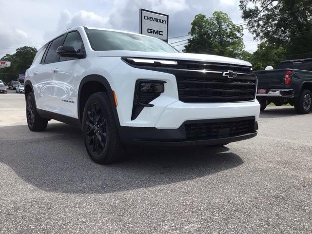 new 2025 Chevrolet Traverse car, priced at $45,905