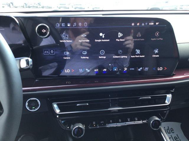 new 2026 Chevrolet Traverse car, priced at $57,890