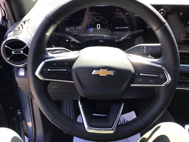 new 2025 Chevrolet Equinox car, priced at $31,990