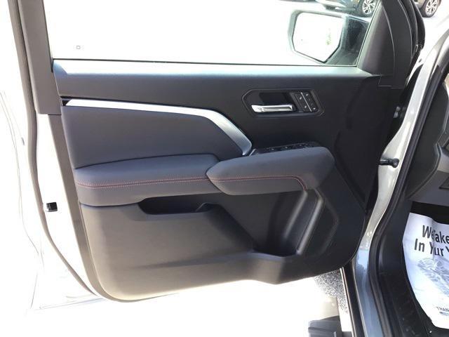 new 2025 Chevrolet Colorado car, priced at $46,280