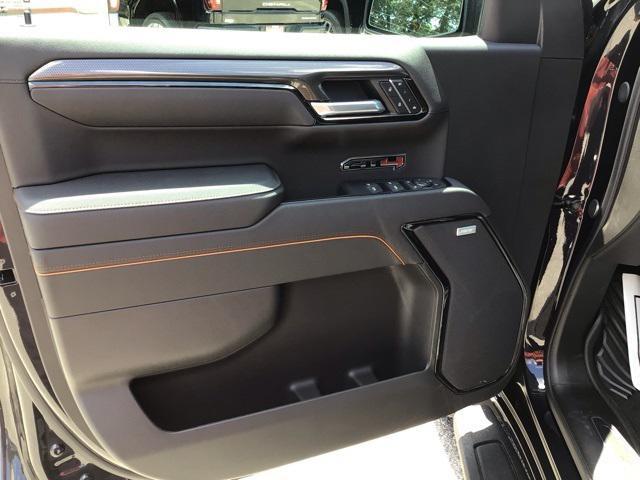 new 2025 GMC Sierra 1500 car, priced at $73,115