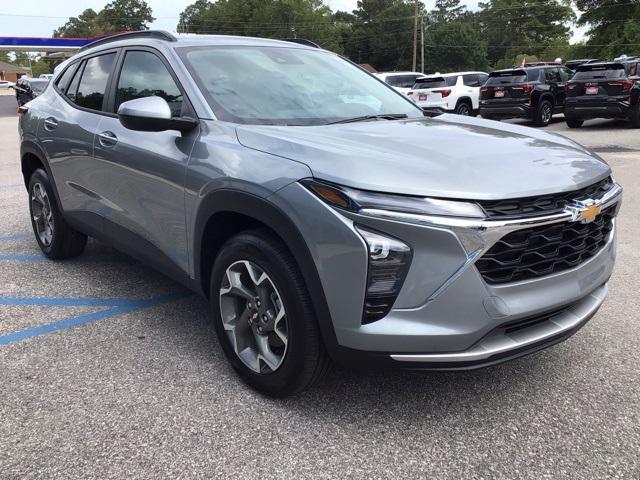 new 2025 Chevrolet Trax car, priced at $22,750