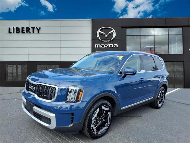 used 2024 Kia Telluride car, priced at $39,987