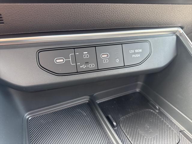 new 2025 Kia Carnival car, priced at $49,573