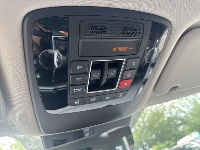 new 2025 Kia Carnival car, priced at $49,573