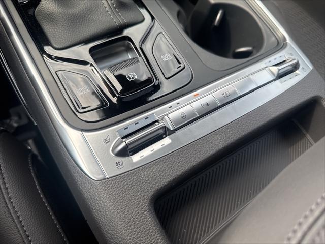 new 2025 Kia Carnival car, priced at $49,573