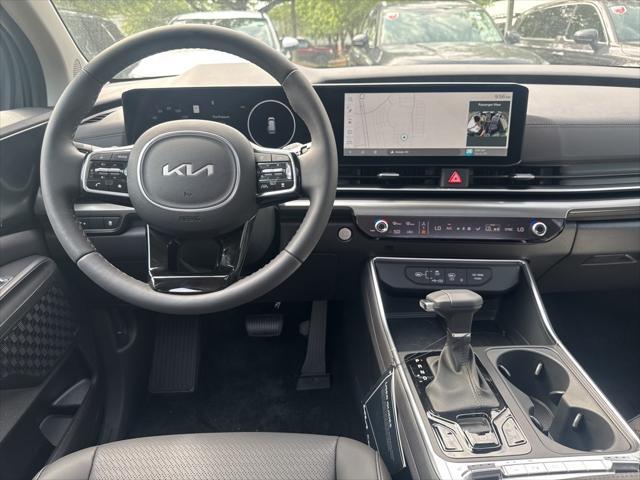 new 2025 Kia Carnival car, priced at $49,573