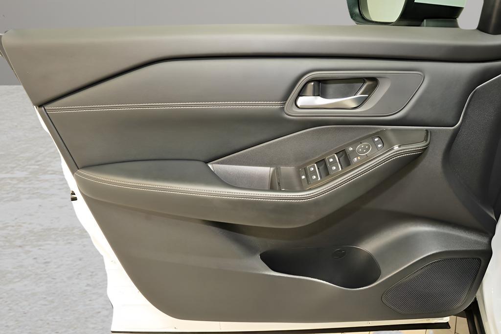 used 2025 Nissan Rogue car, priced at $29,744