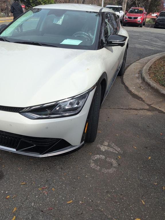 used 2022 Kia EV6 car, priced at $25,156