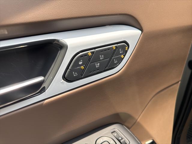 new 2026 Kia EV9 car, priced at $68,114