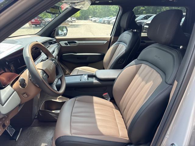 new 2026 Kia EV9 car, priced at $68,114