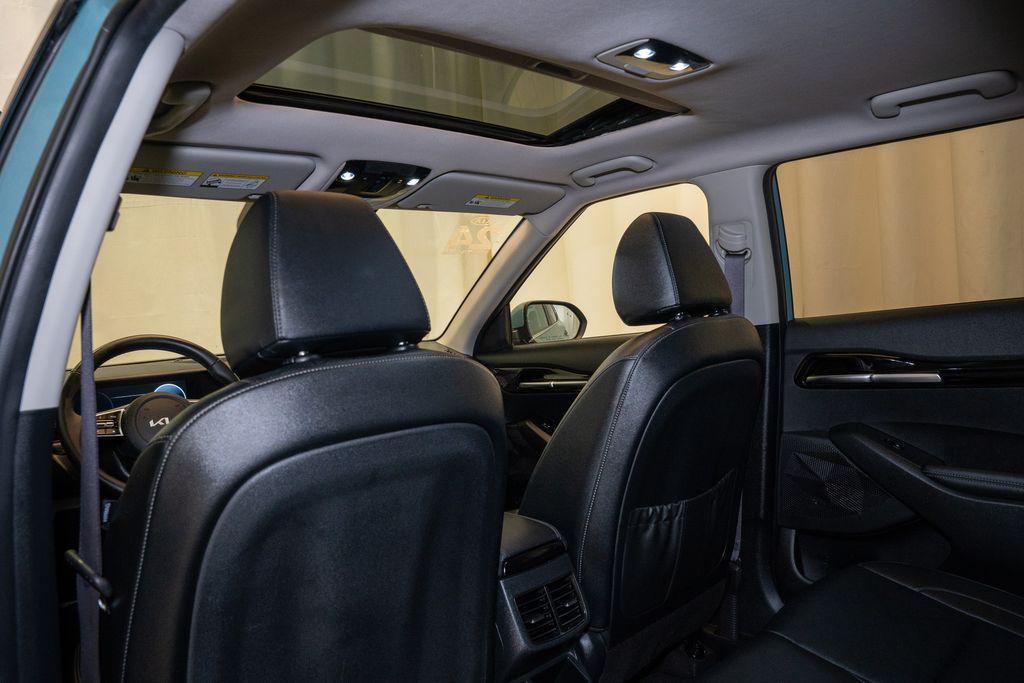 used 2024 Kia Seltos car, priced at $23,053
