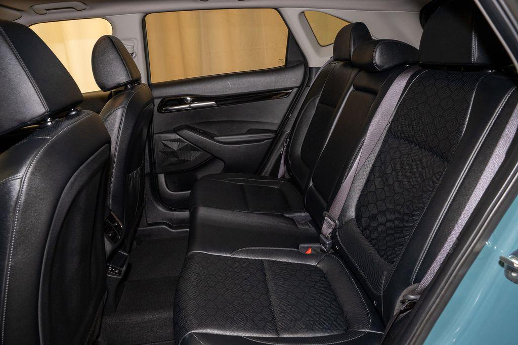 used 2024 Kia Seltos car, priced at $23,053