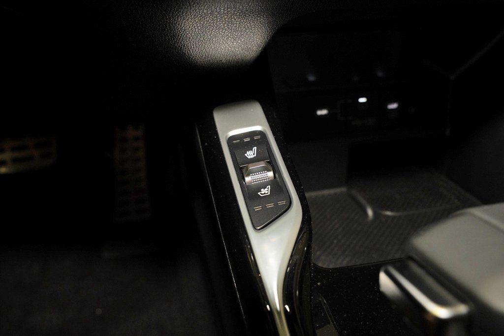 new 2025 Kia Sorento car, priced at $37,697