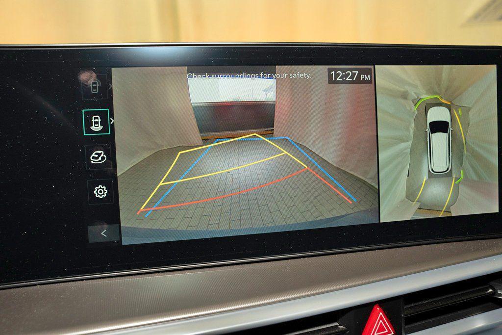 new 2025 Kia Sorento car, priced at $37,697