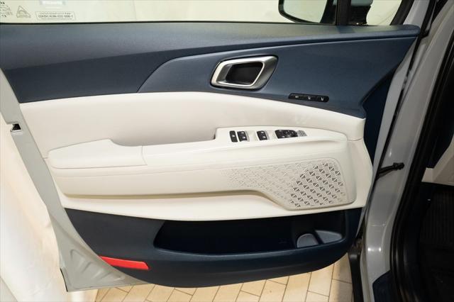 used 2025 Kia Carnival car, priced at $41,819