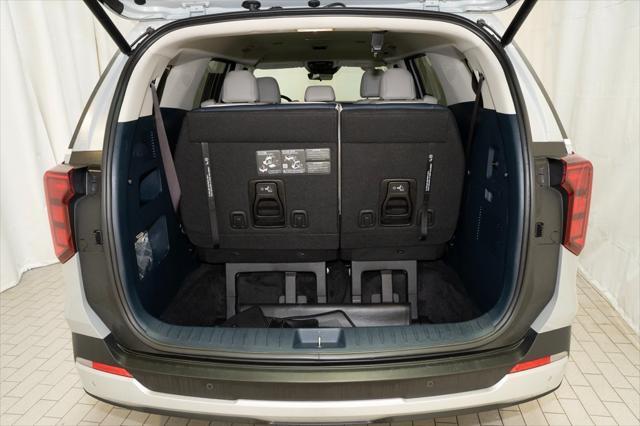used 2025 Kia Carnival car, priced at $41,819