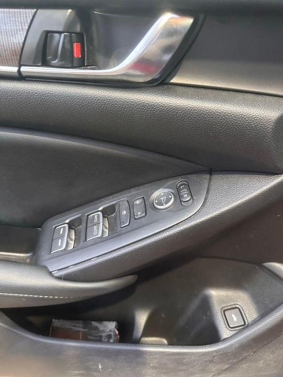 used 2022 Honda Accord car, priced at $28,080