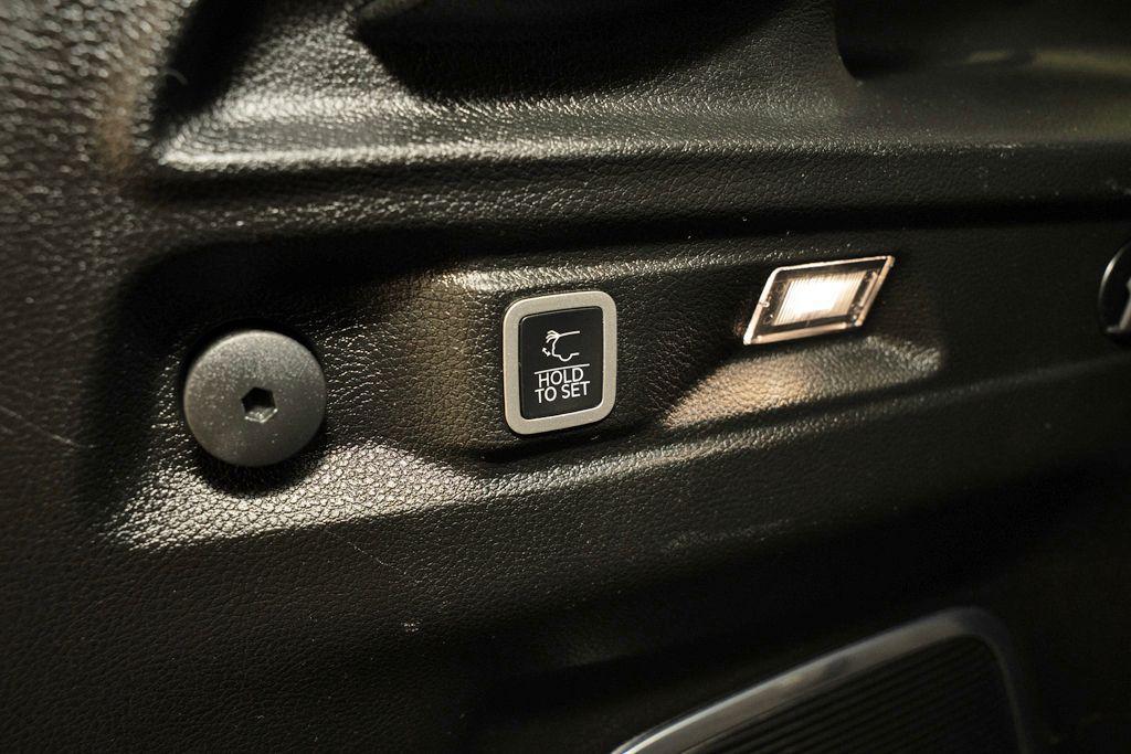 used 2022 Jeep Grand Cherokee L car, priced at $29,211