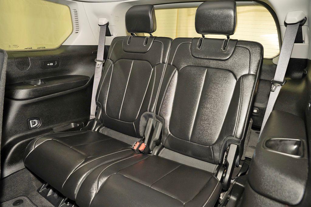 used 2022 Jeep Grand Cherokee L car, priced at $29,211